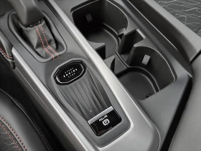 New 2026 Diamond Black Crystal Pearlcoat Dodge R/T image 13