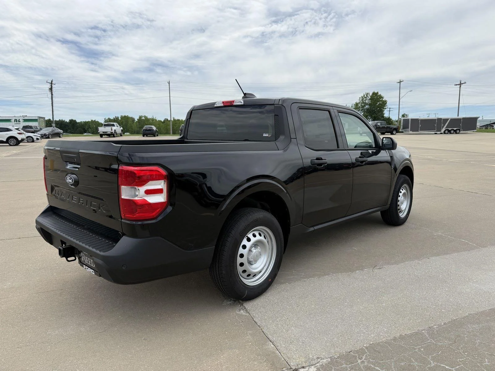 New 2026 Shadow Black Ford XL image 9