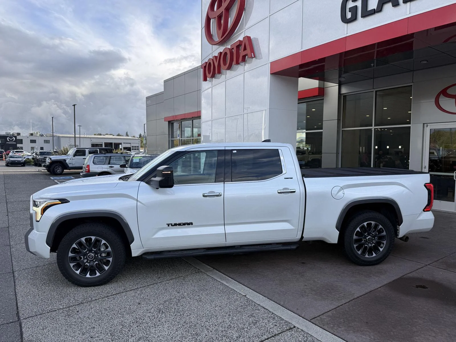 Used 2023 Wind Chill Pearl Toyota Limited image 3
