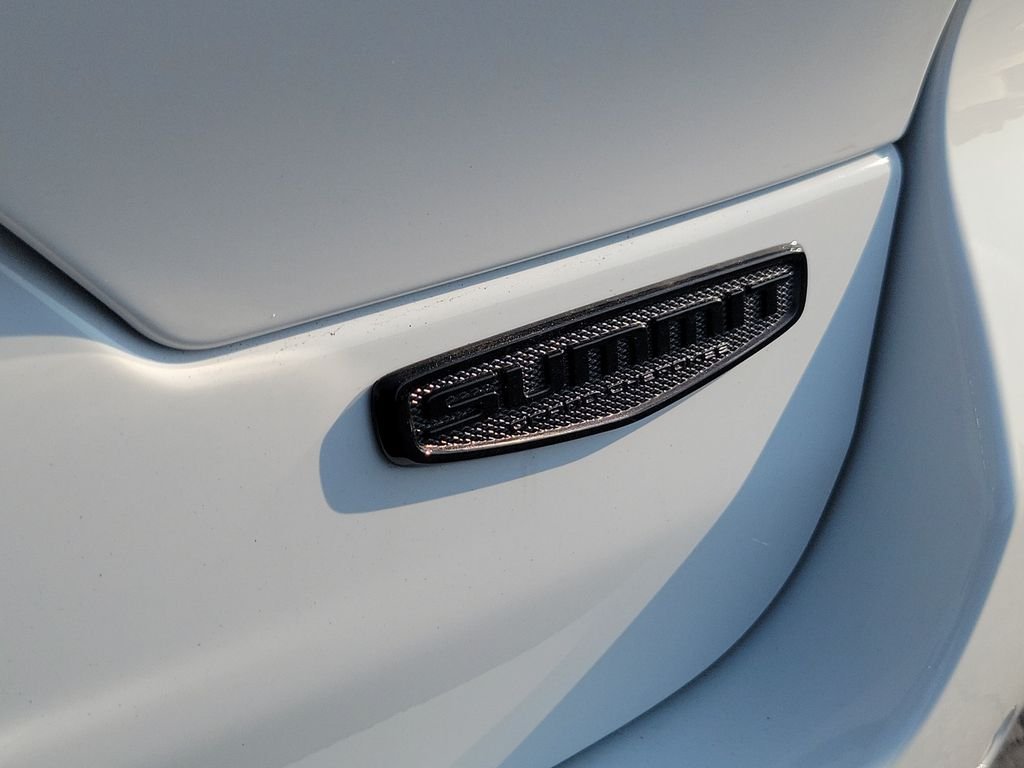 New 2026 Bright White Clear-Coat Exterior Paint Jeep Summit image 7