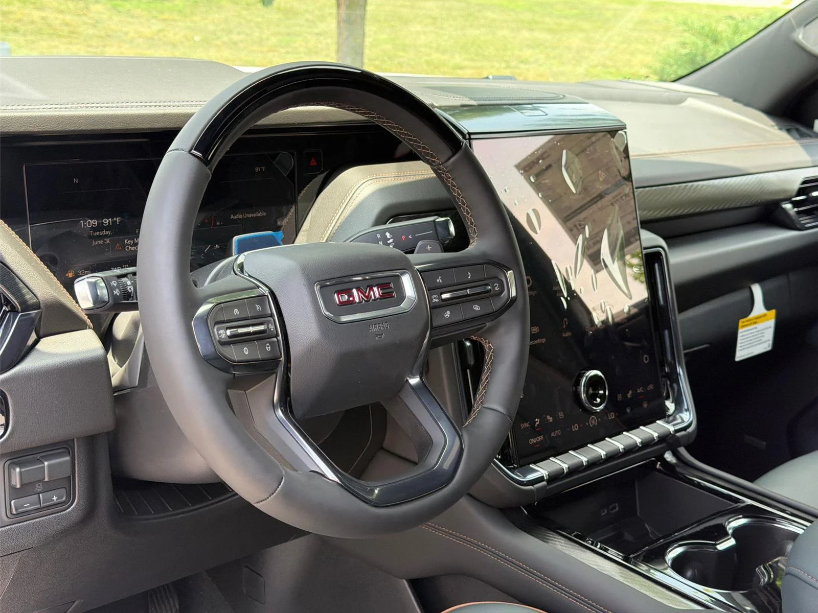 2026 GMC Yukon AT4 - Photo 17