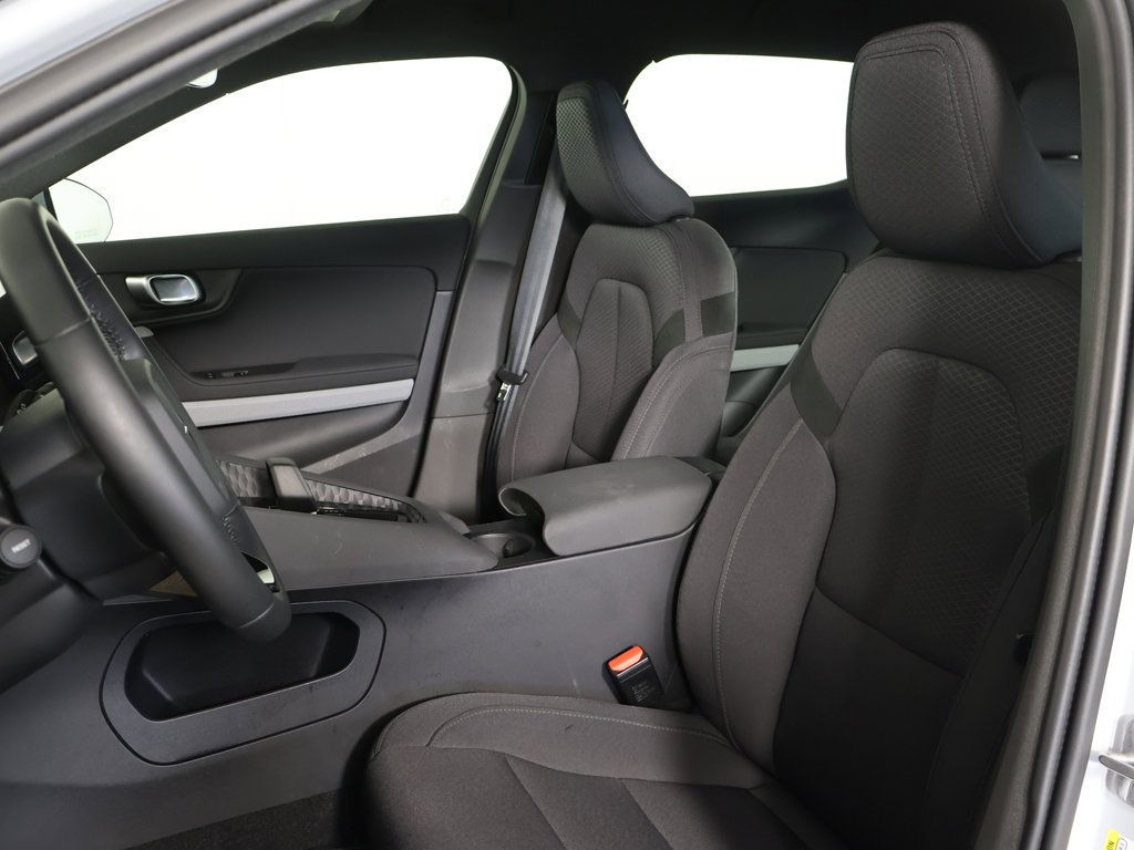 Used 2024 Gray Polestar Long Range Dual Motor image 28