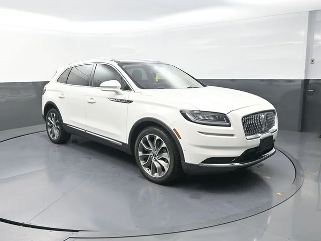 Used 2022 White Lincoln Reserve image 10