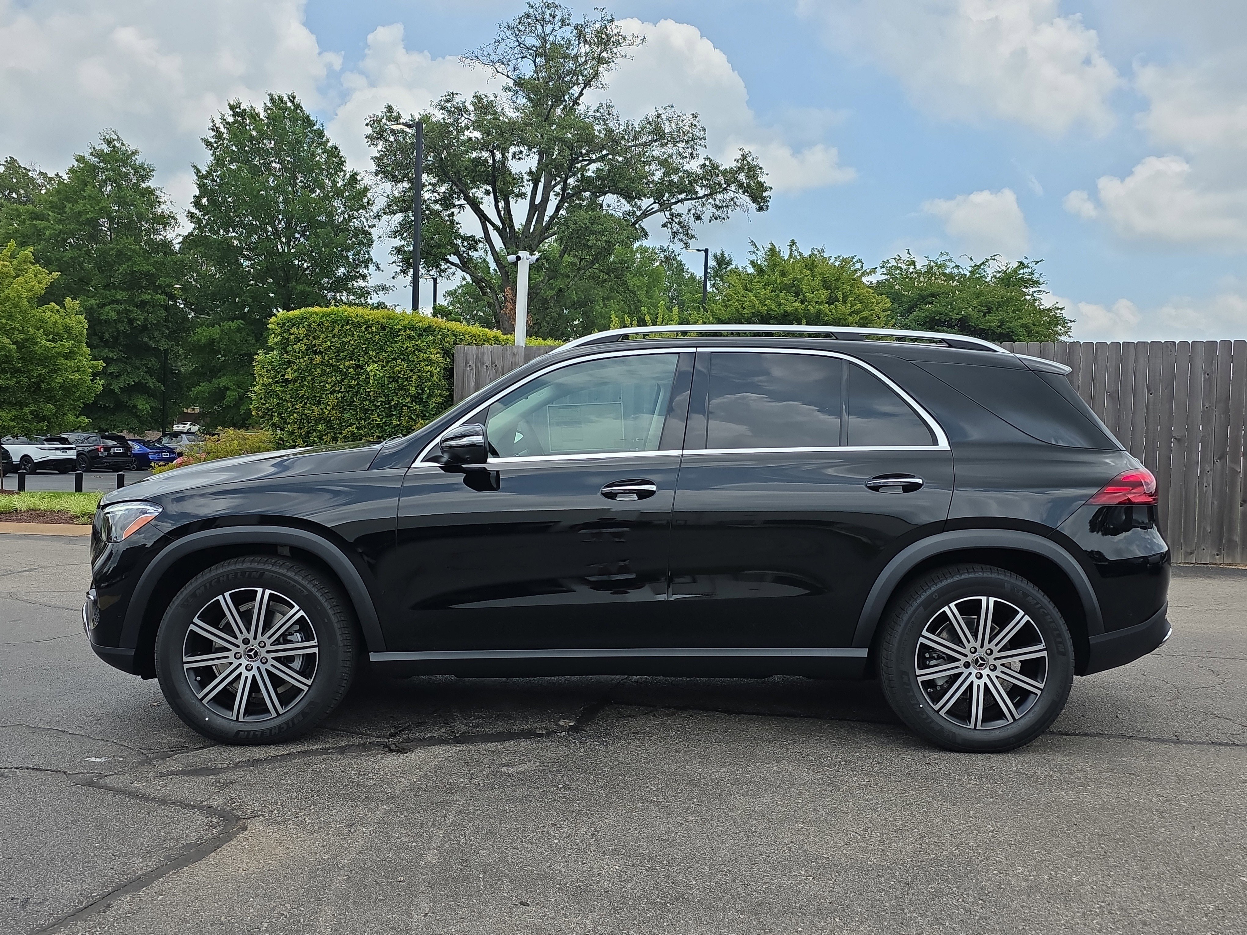 New 2026 Black Mercedes-Benz GLE 350 image 30