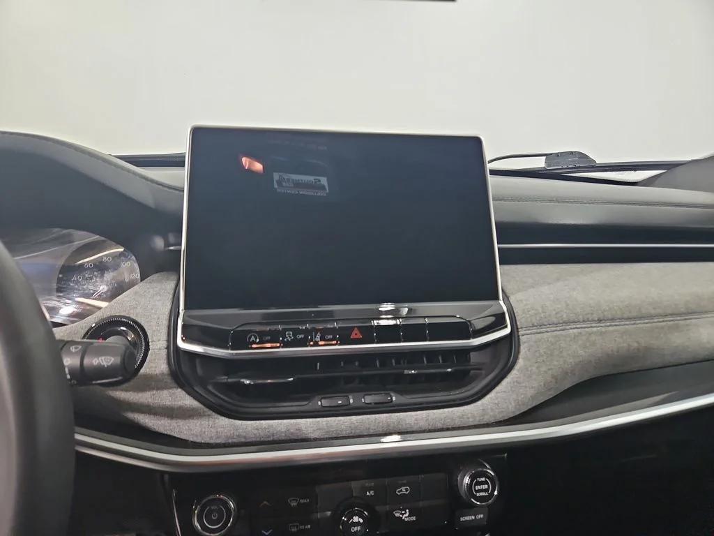 2024 Jeep Compass Latitude - Photo 18