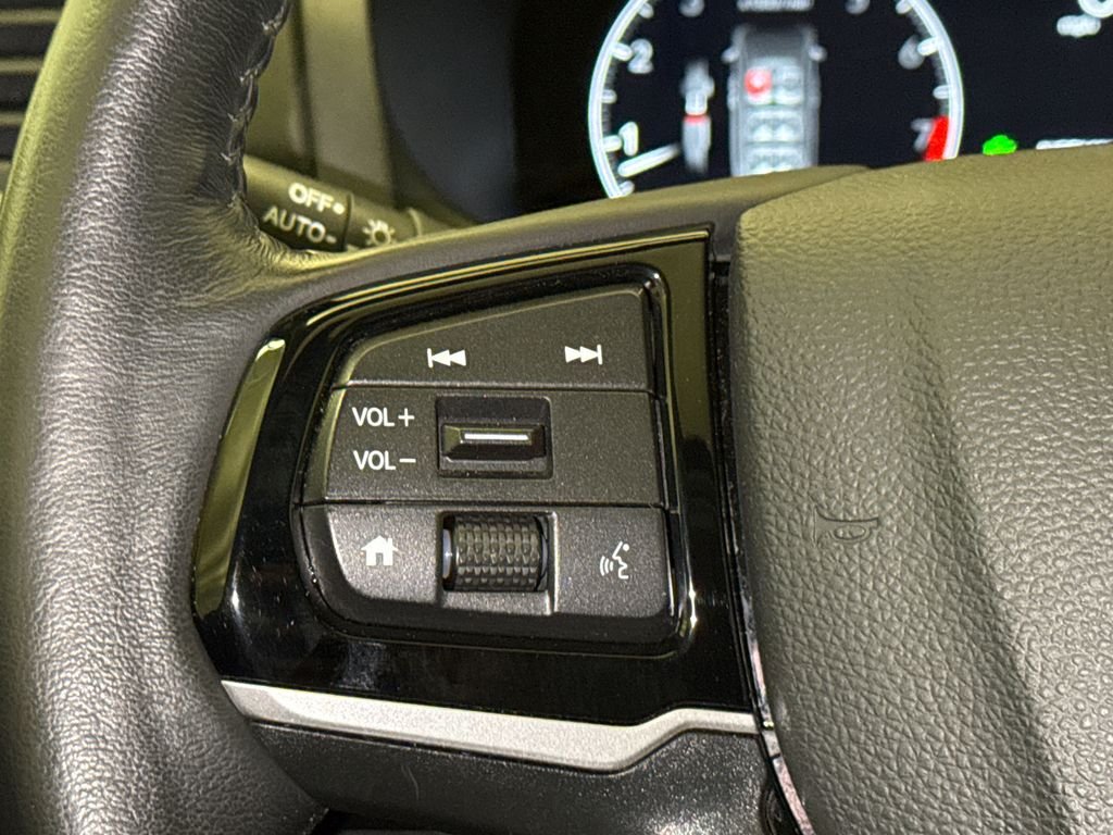 2025 Honda Odyssey Elite - Photo 33