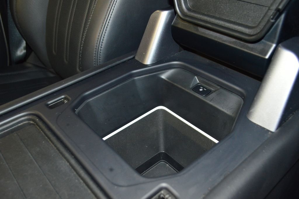 Used 2022 Gray Land Rover XS Edition image 29