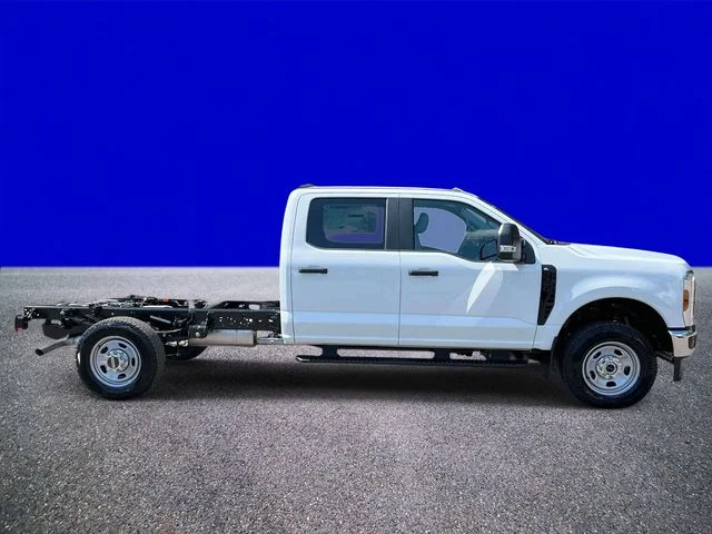 New 2027 White Ford  image 2