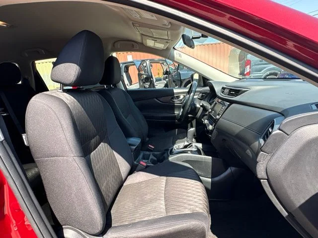 Used 2018 Red Nissan SV image 13