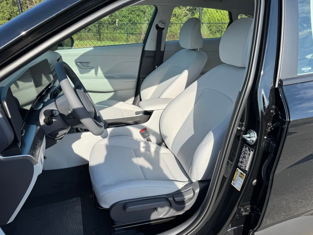 2026 Hyundai Kona SE - Photo 12