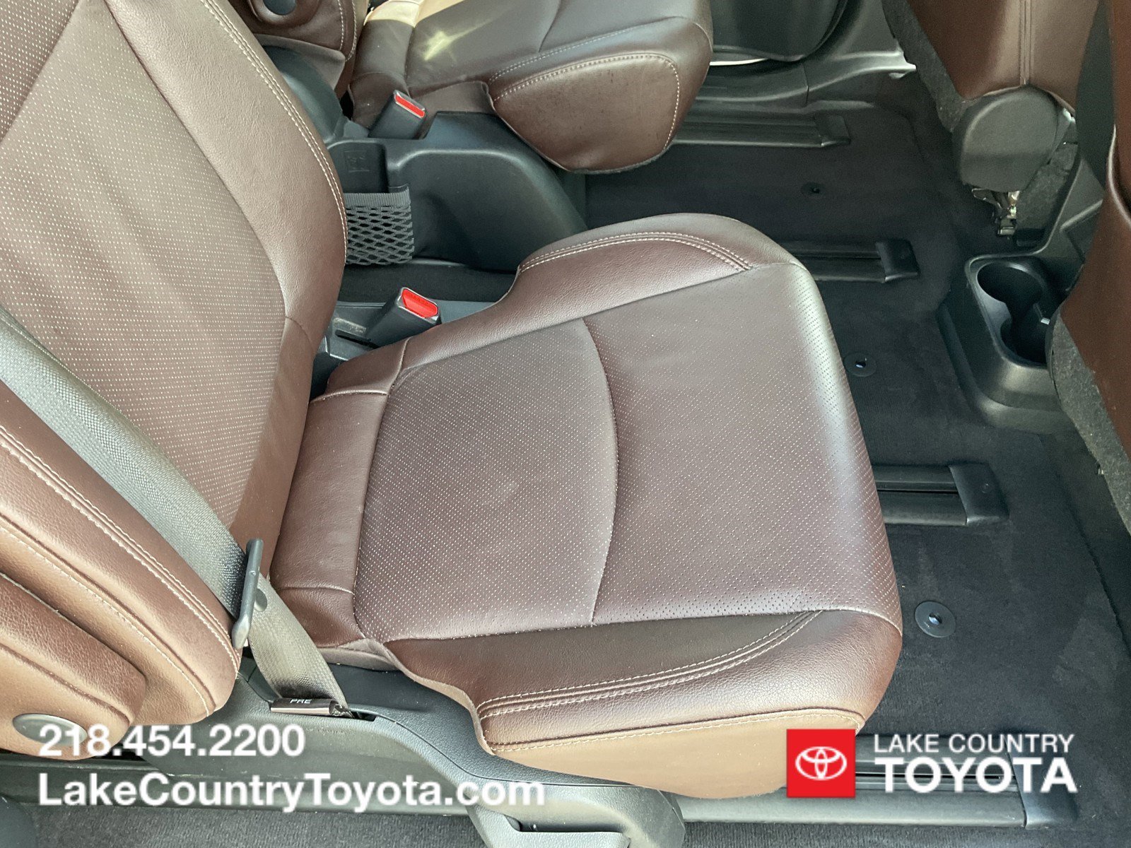 Used 2022 Silver Toyota Platinum image 18
