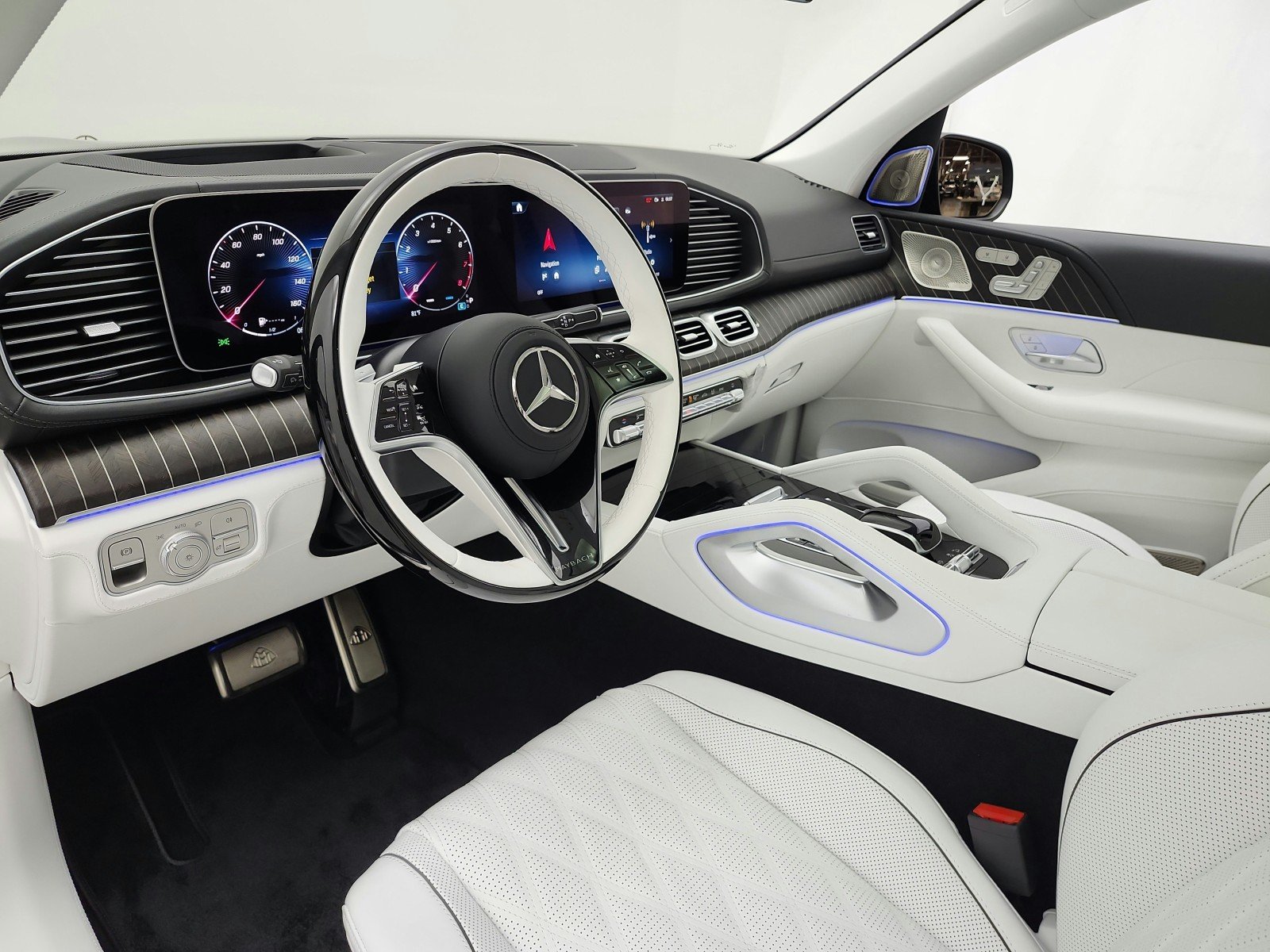 New 2026 Obsidian Black Mercedes-Benz Maybach GLS 600 4MATIC® SUV image 10