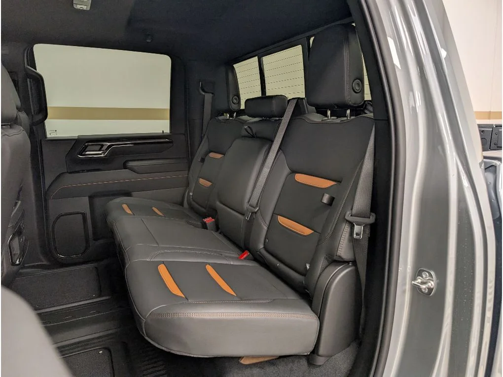 2026 GMC Sierra 2500HD AT4 - Photo 10