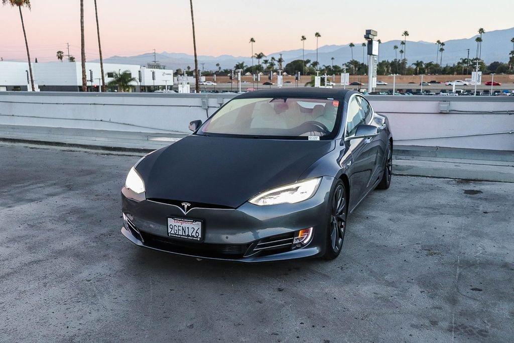 Used 2020 Midnight Silver Metallic Tesla Performance image 4