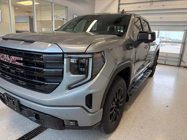 New 2026 Sterling Metallic GMC Elevation image 13