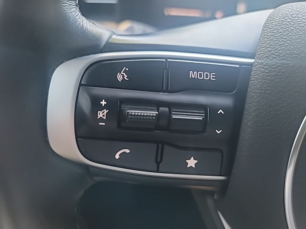 Used 2025 Gray Kia GT-Line image 18