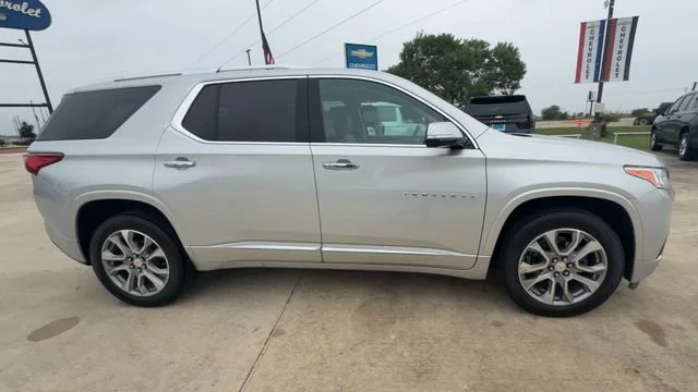 Used 2020 SILVER ICE METALLIC Chevrolet Premier image 9