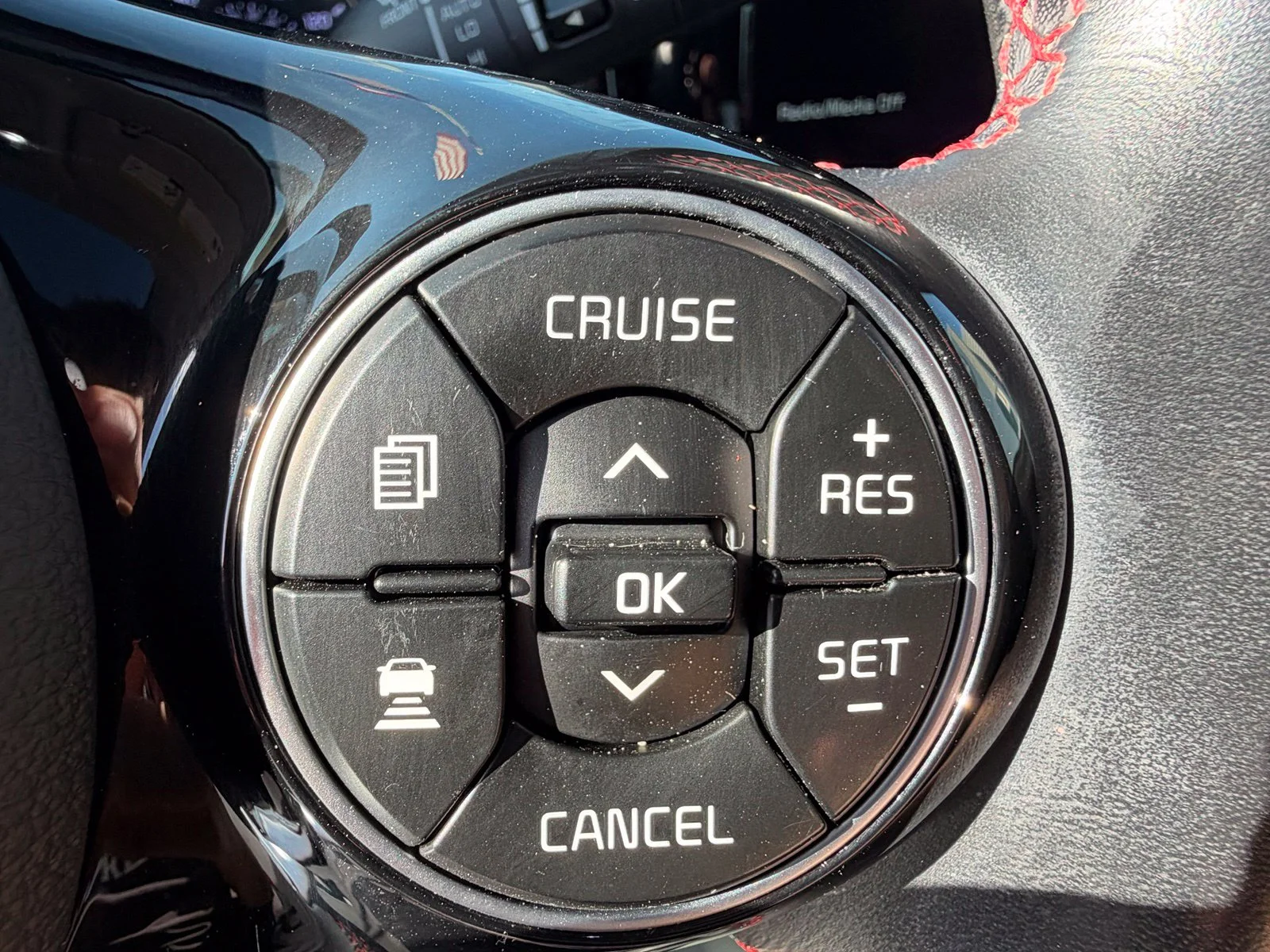 Used 2022 Red Kia Turbo image 16