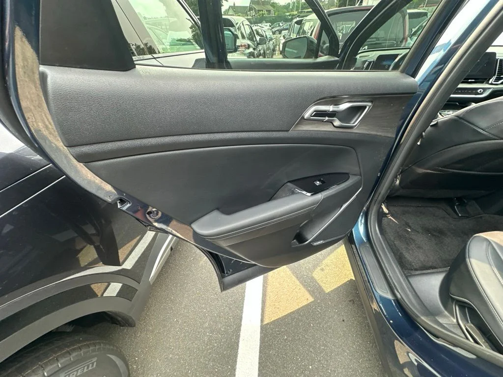 Used 2024 Blue Kia X-Line Prestige image 23