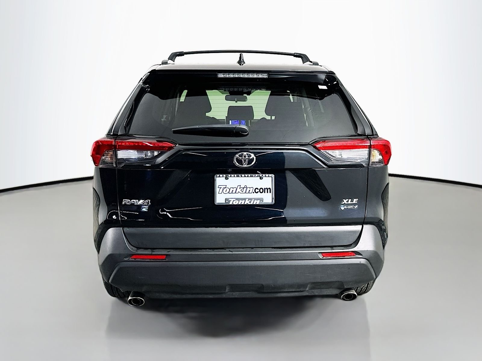 Used 2025 Midnight Black Metallic Toyota XLE image 6