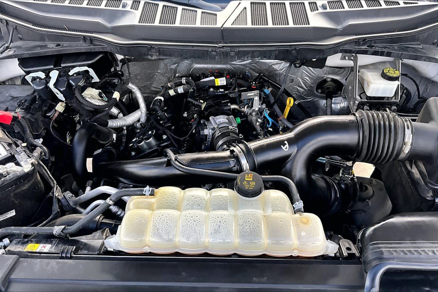 Used 2022 Oxford White Ford XL image 32