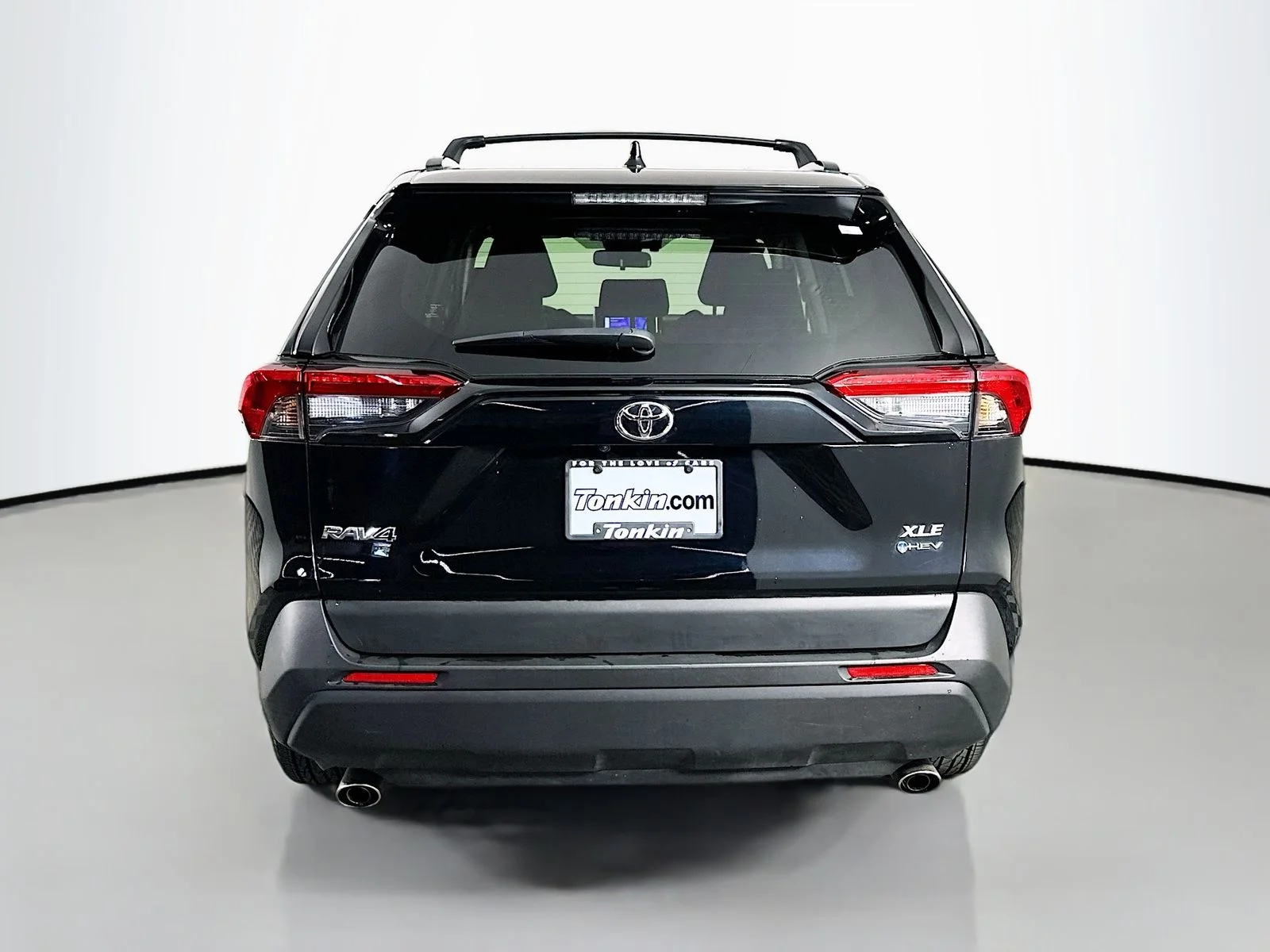 Used 2025 Midnight Black Metallic Toyota XLE image 6