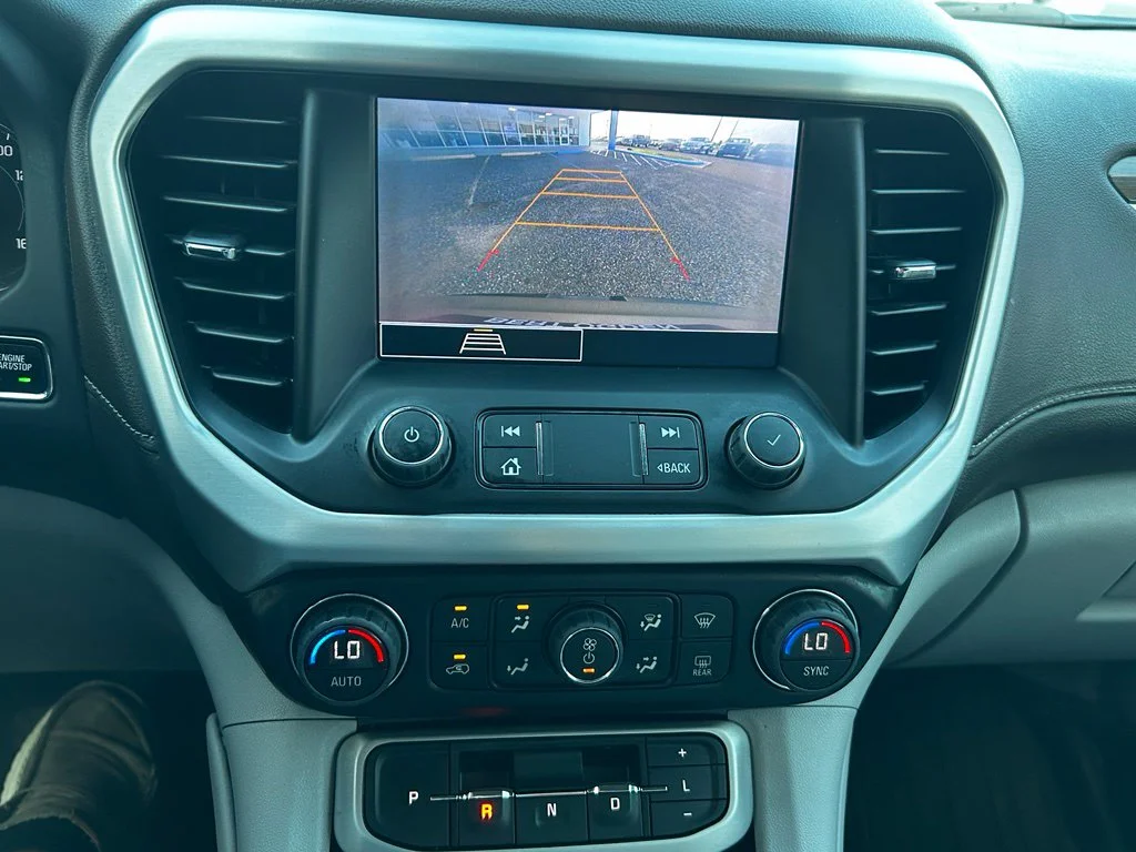 Used 2023  GMC SLE image 14