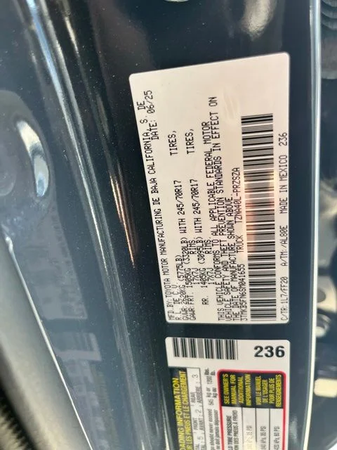 Used 2025  Toyota SR5 image 13