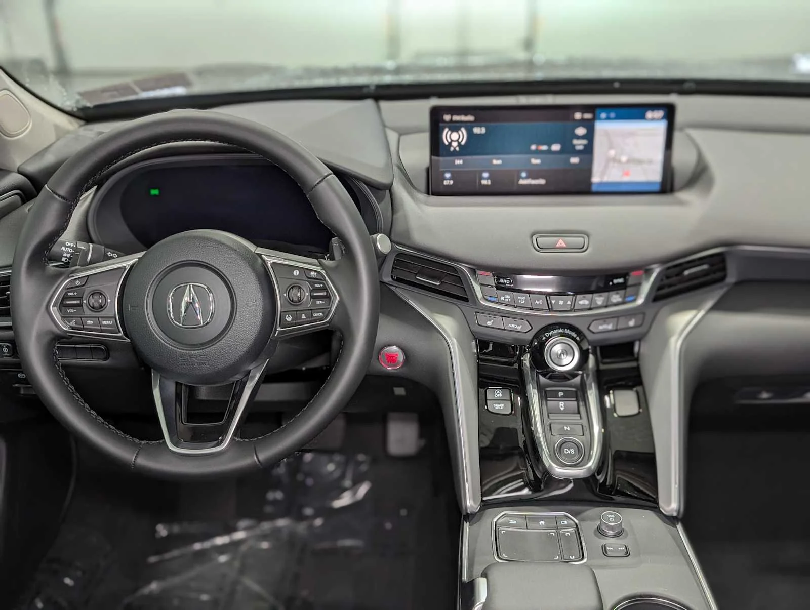 Used 2025 Liquid Carbon Metallic Acura w/Technology Package image 5