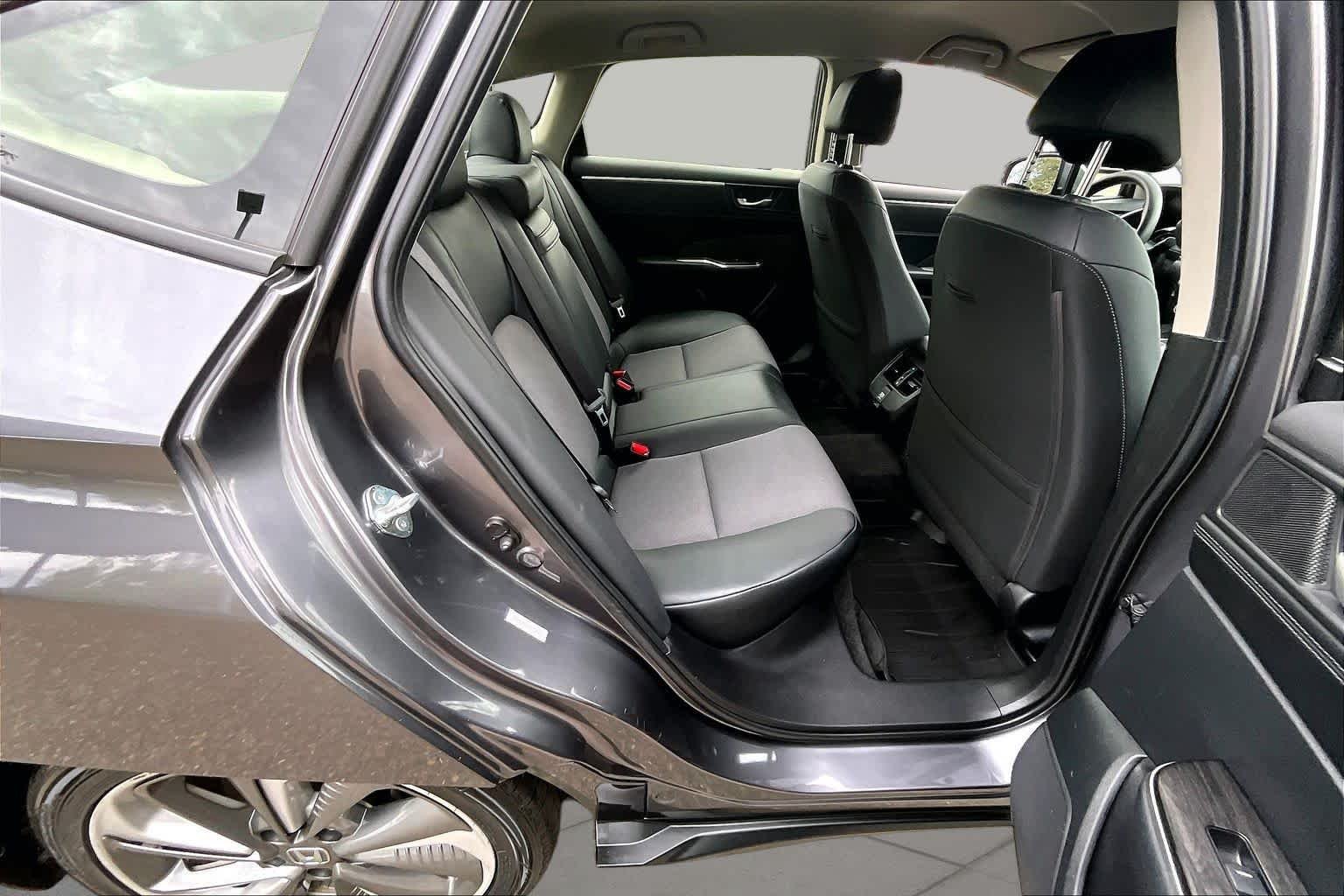 Used 2020 Modern Steel Metallic Honda  image 19