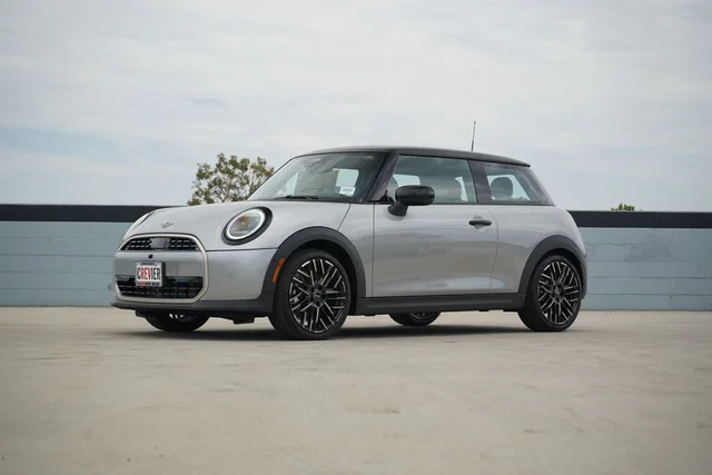 2026 MINI 2 Door Iconic