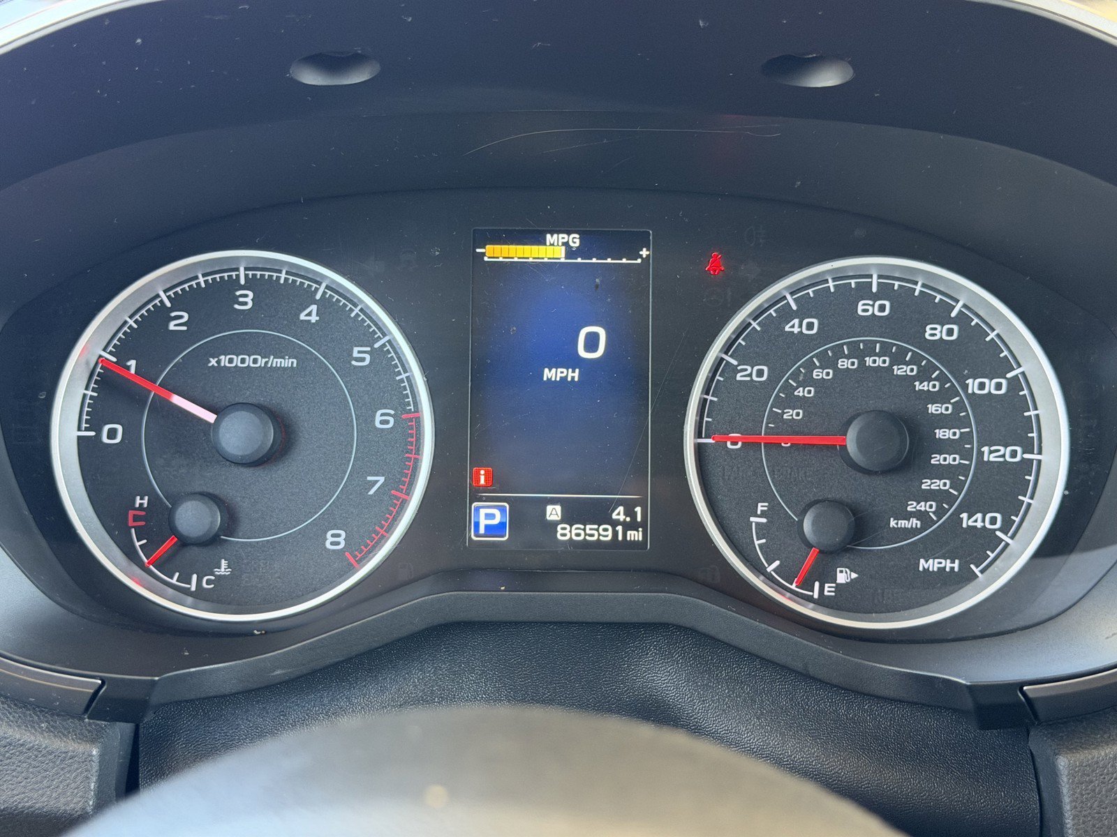Used 2020 Ice Silver Metallic Subaru Premium image 15