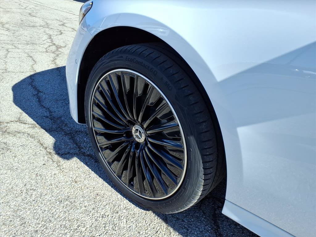 New 2026 Polar White Mercedes-Benz E350 image 9