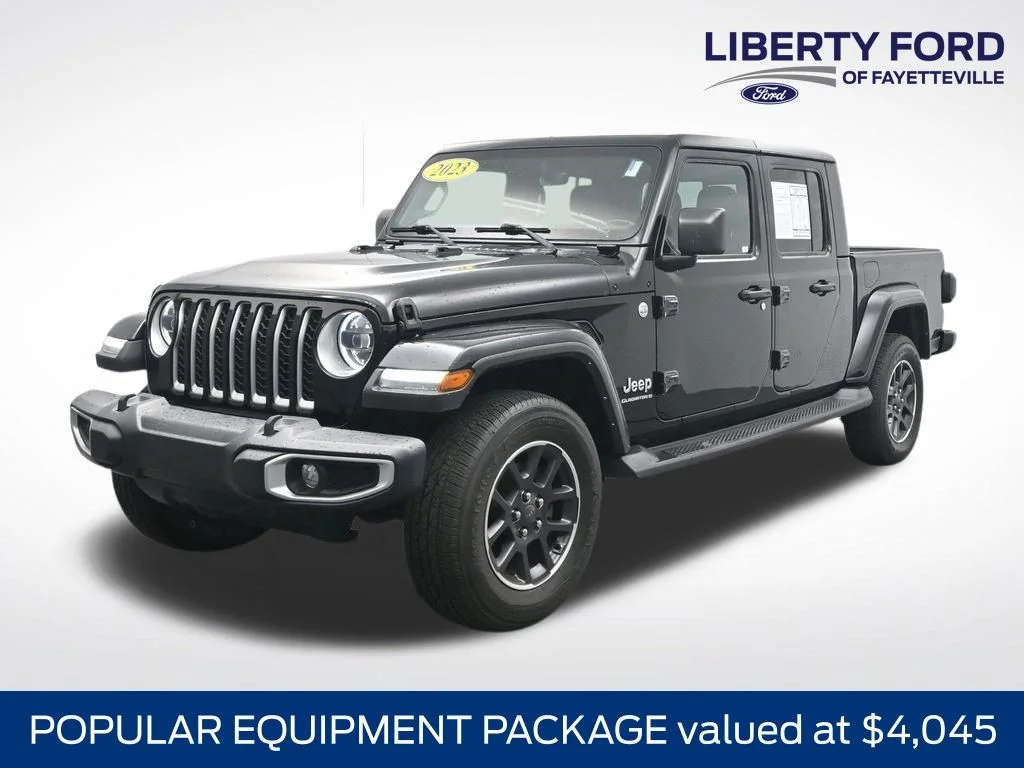 2023 Jeep Gladiator Overland's photo