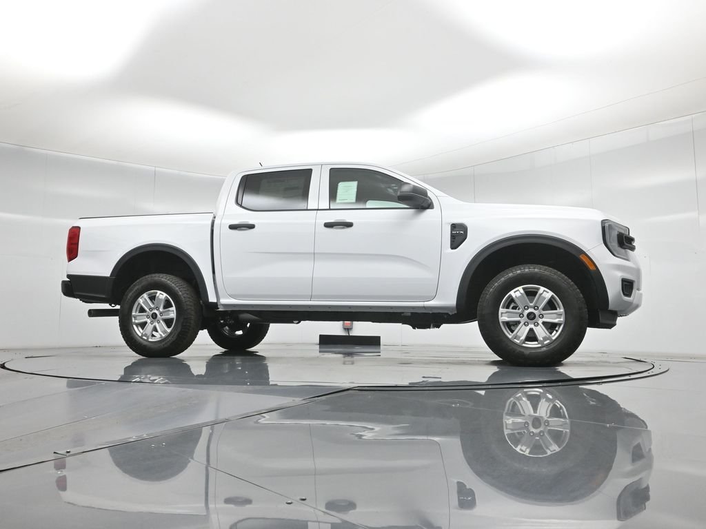 New 2026 Oxford White Ford XL image 3