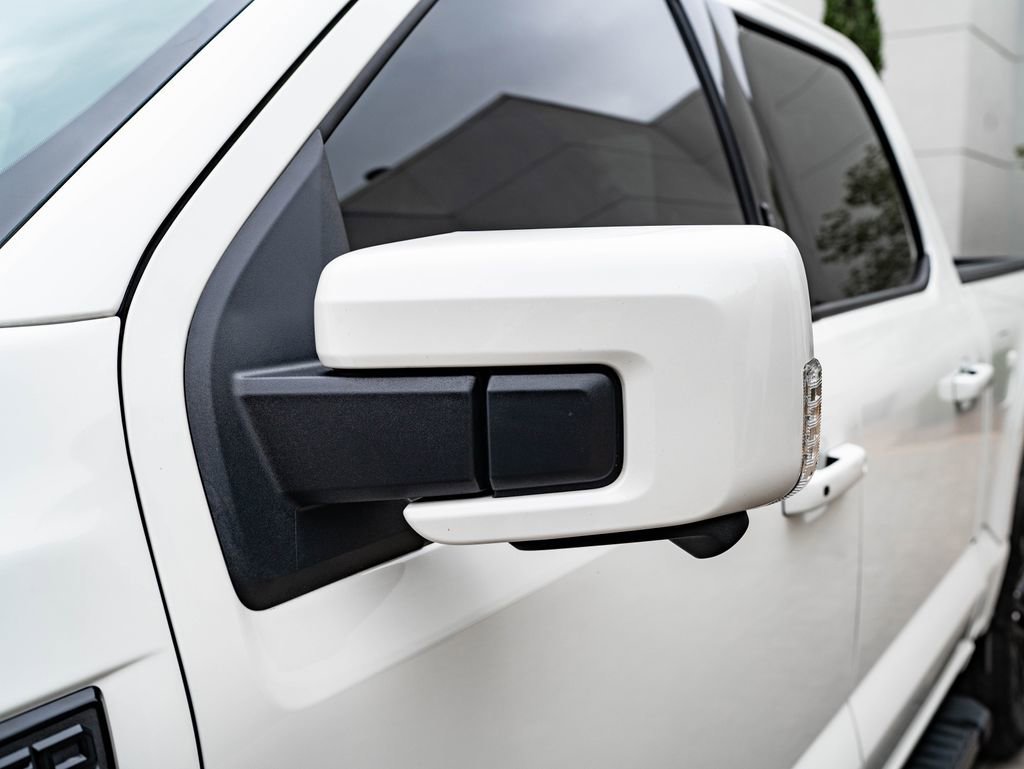Used 2024 Star White Metallic Tri-Coat Ford LARIAT image 17