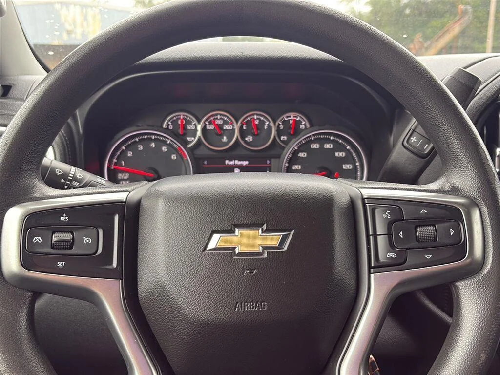 Used 2020 Shadow Gray Metallic Chevrolet LT image 8