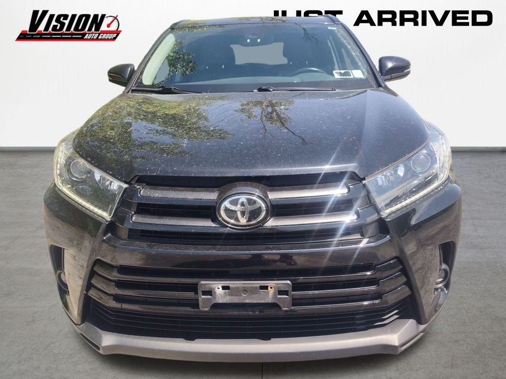 Used 2019 Black Toyota SE image 8