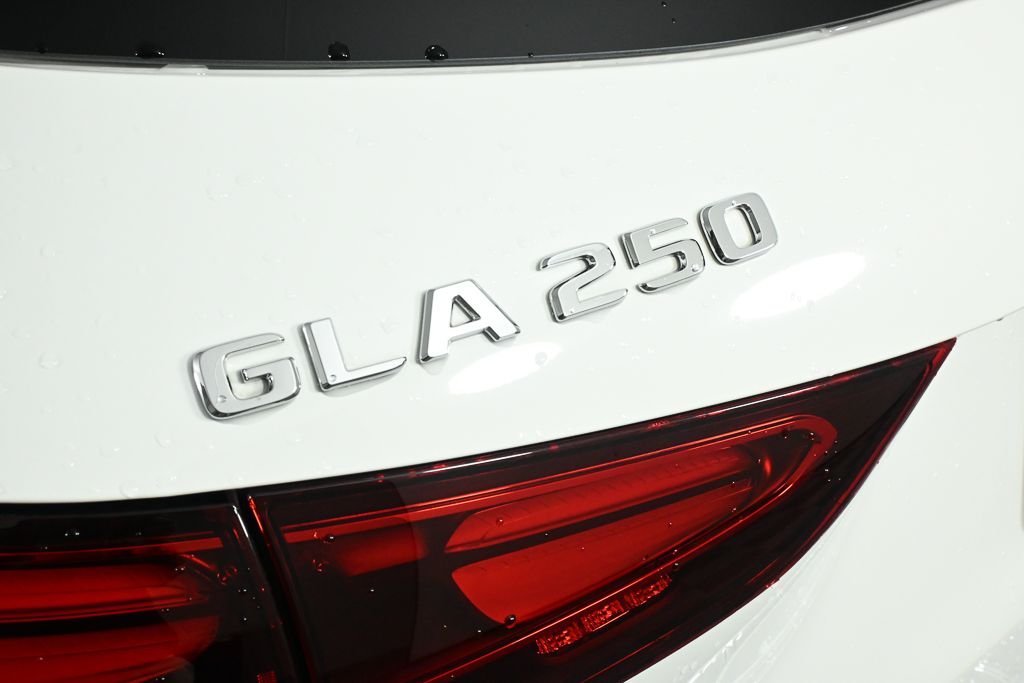 Certified Used 2026 White Mercedes-Benz GLA 250 image 27