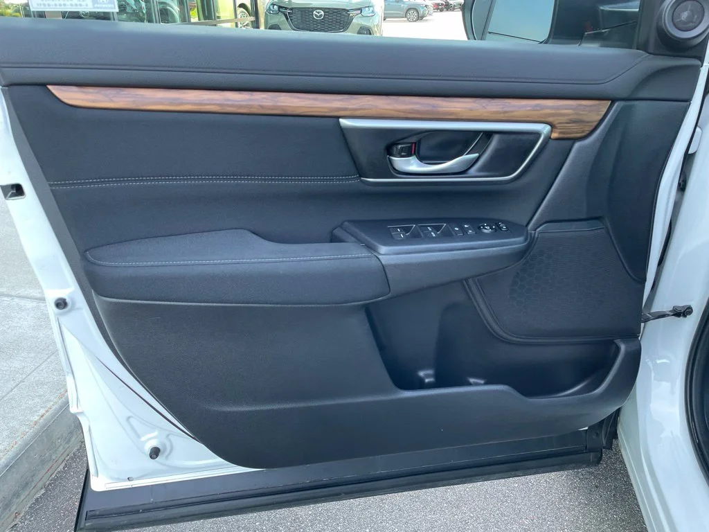 Used 2021 White Honda EX image 8