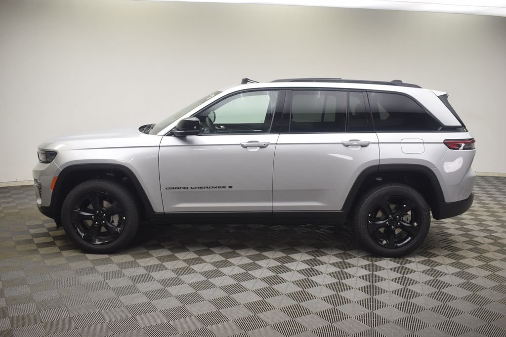 2025 Jeep Grand Cherokee Limited - Photo 16