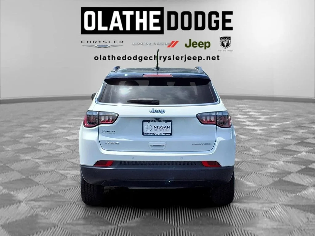 Used 2025 White Jeep Limited image 29