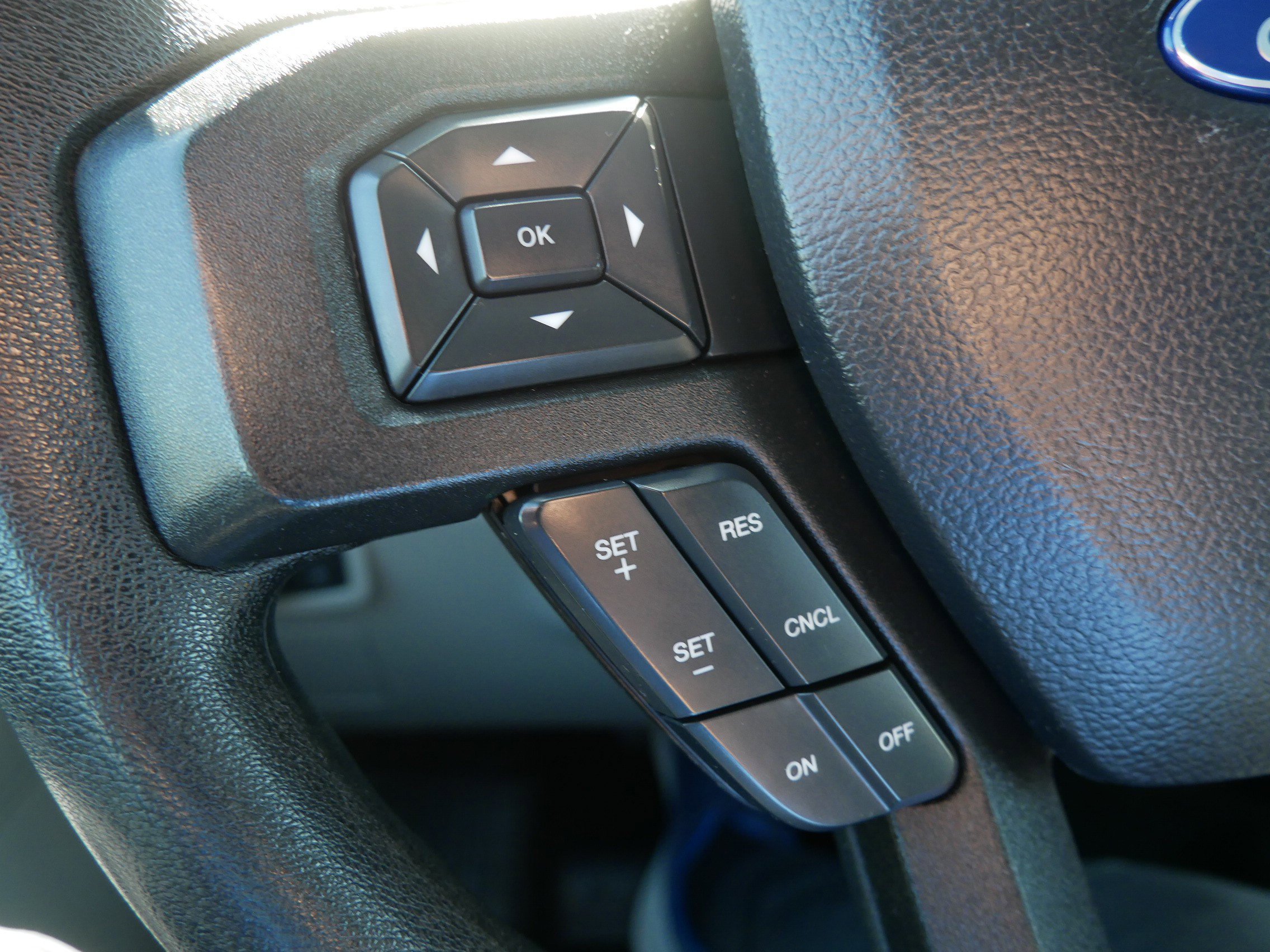 Used 2019 White Ford XLTV8 image 24