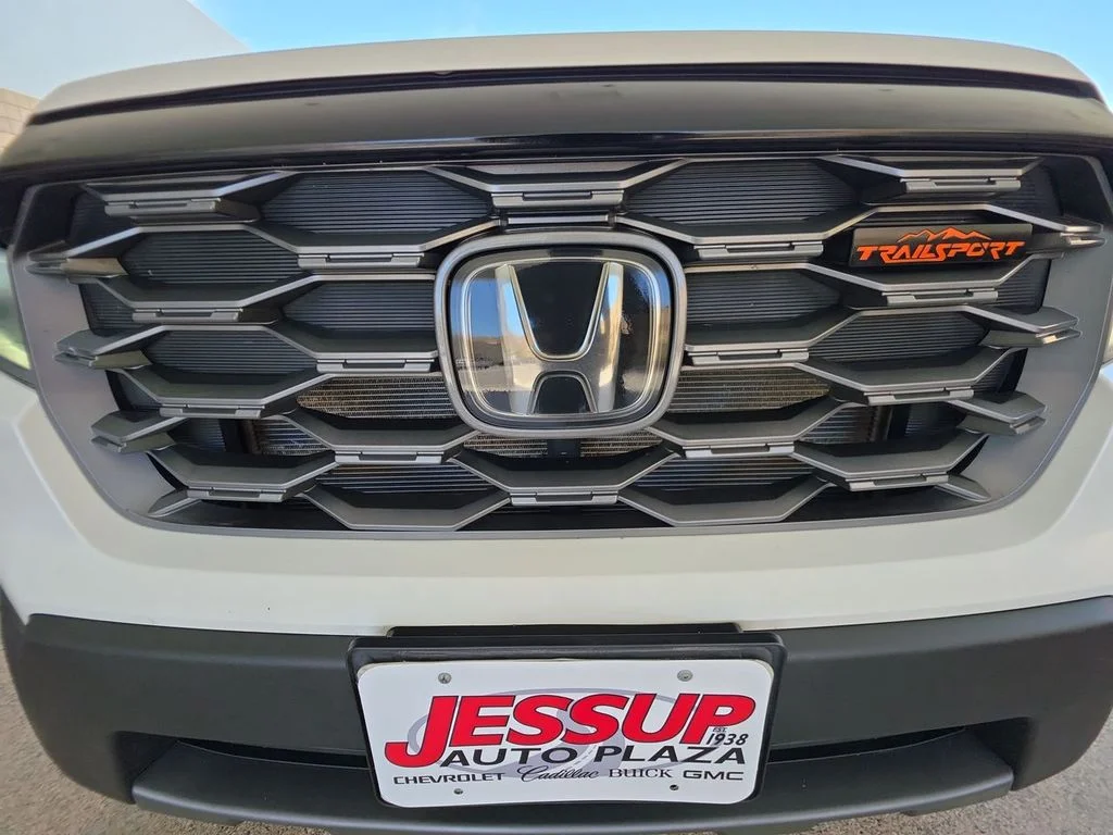 Used 2025  Honda TrailSport image 32