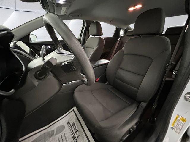 Used 2023 White Chevrolet LT image 8
