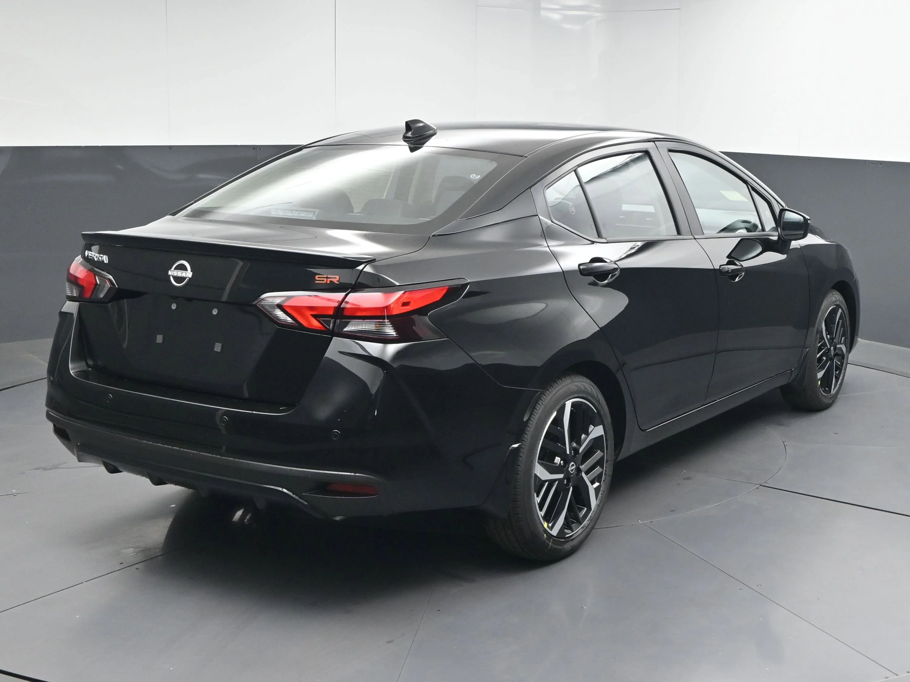 Used 2025 Super Black Nissan SR image 7