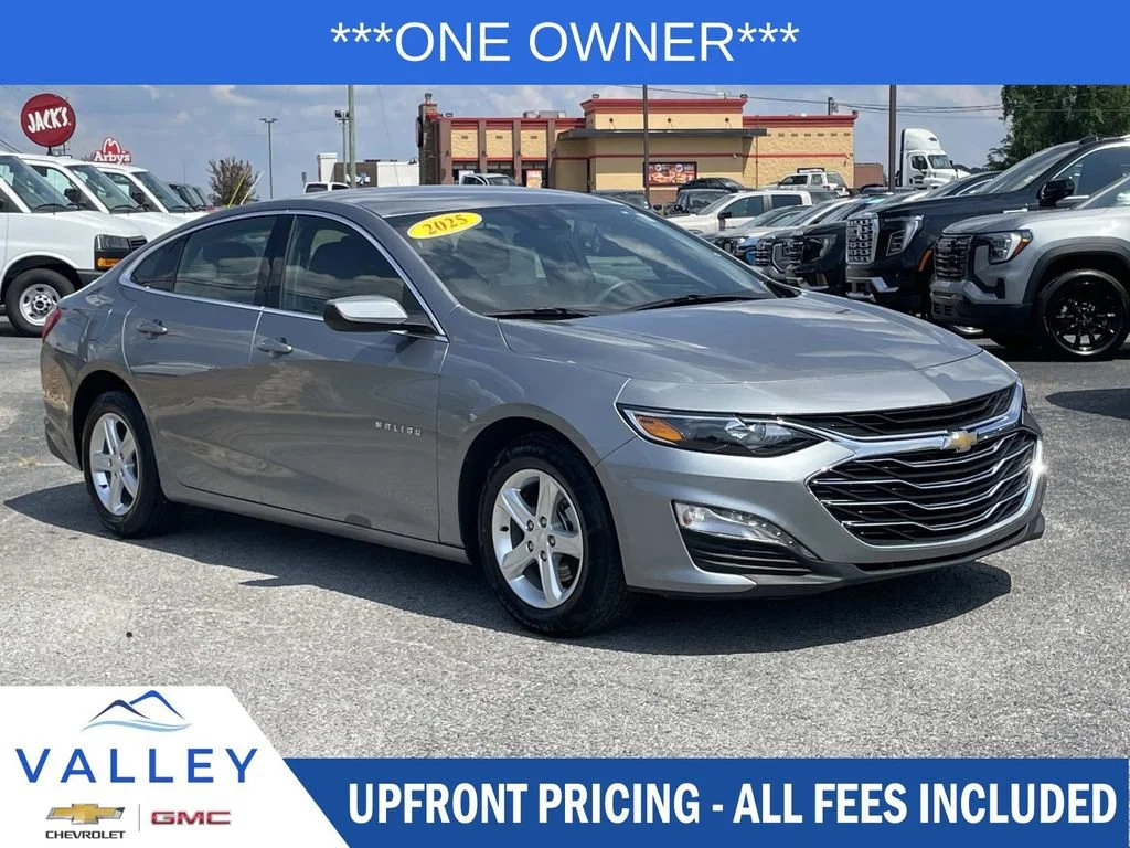 Used 2024 Sterling Gray Metallic Chevrolet 1LT image 1