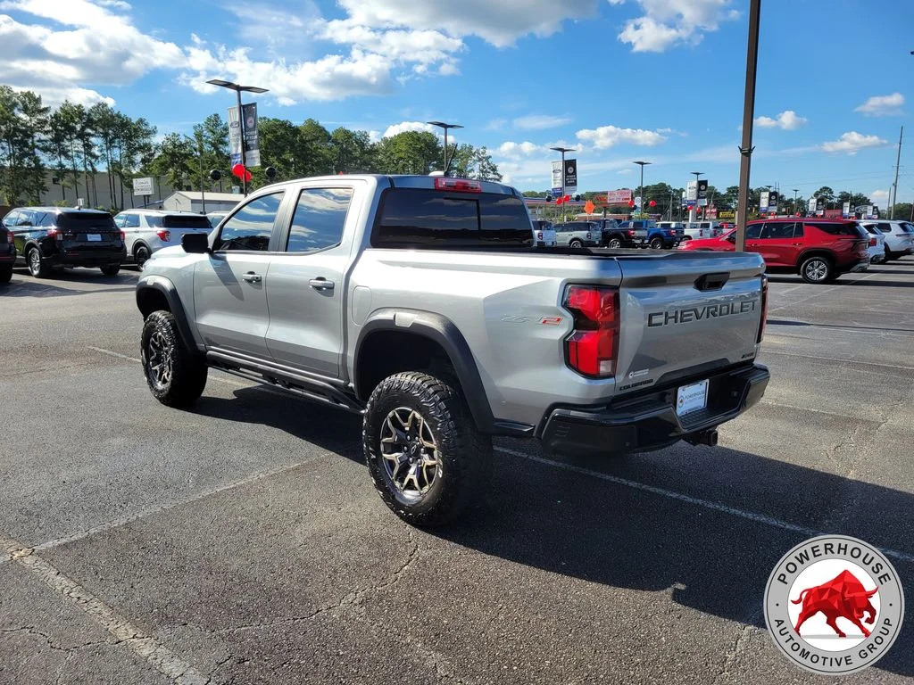 Used 2024 Gray Chevrolet ZR2 image 4