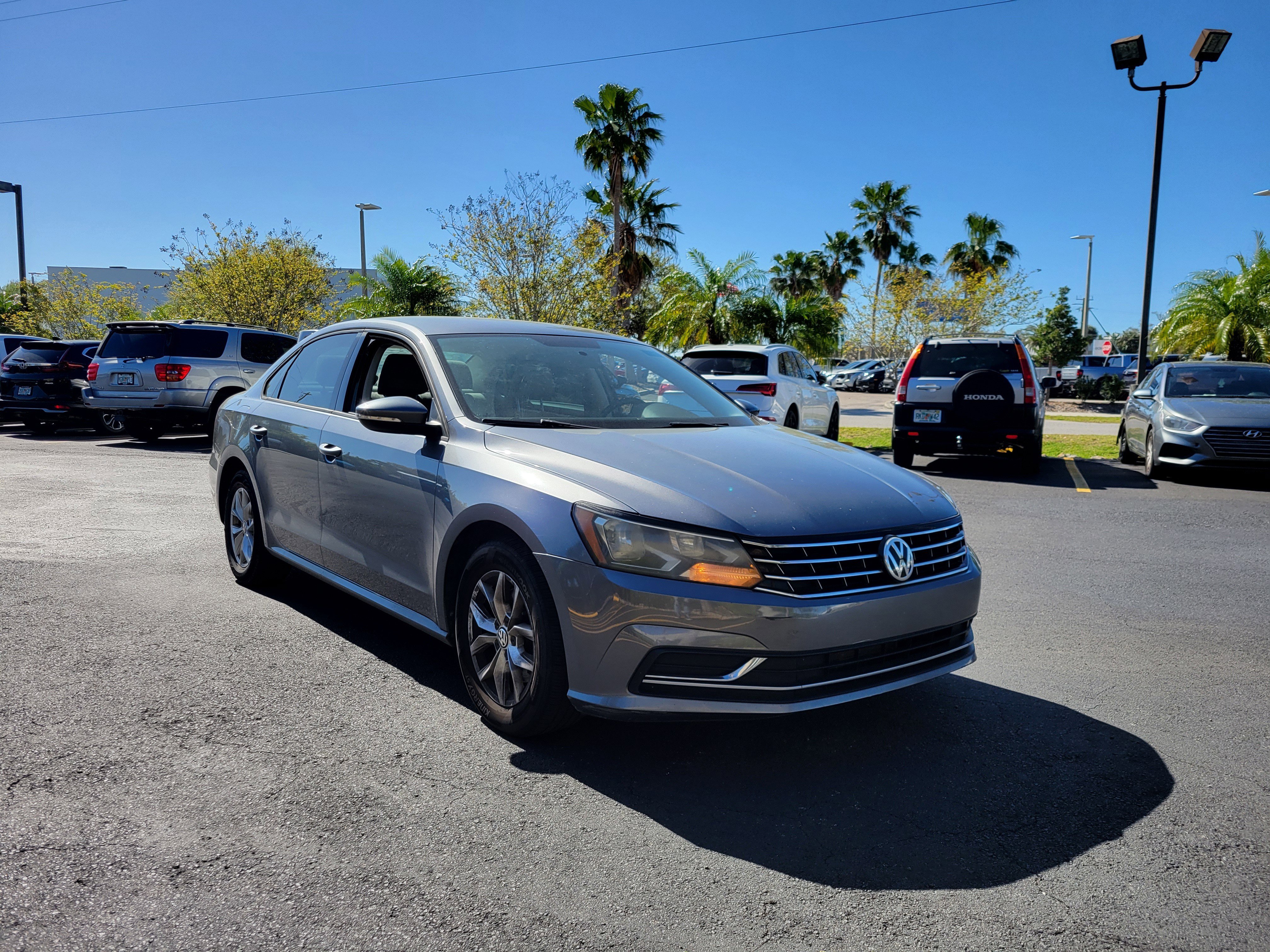 2018 Volkswagen Passat S