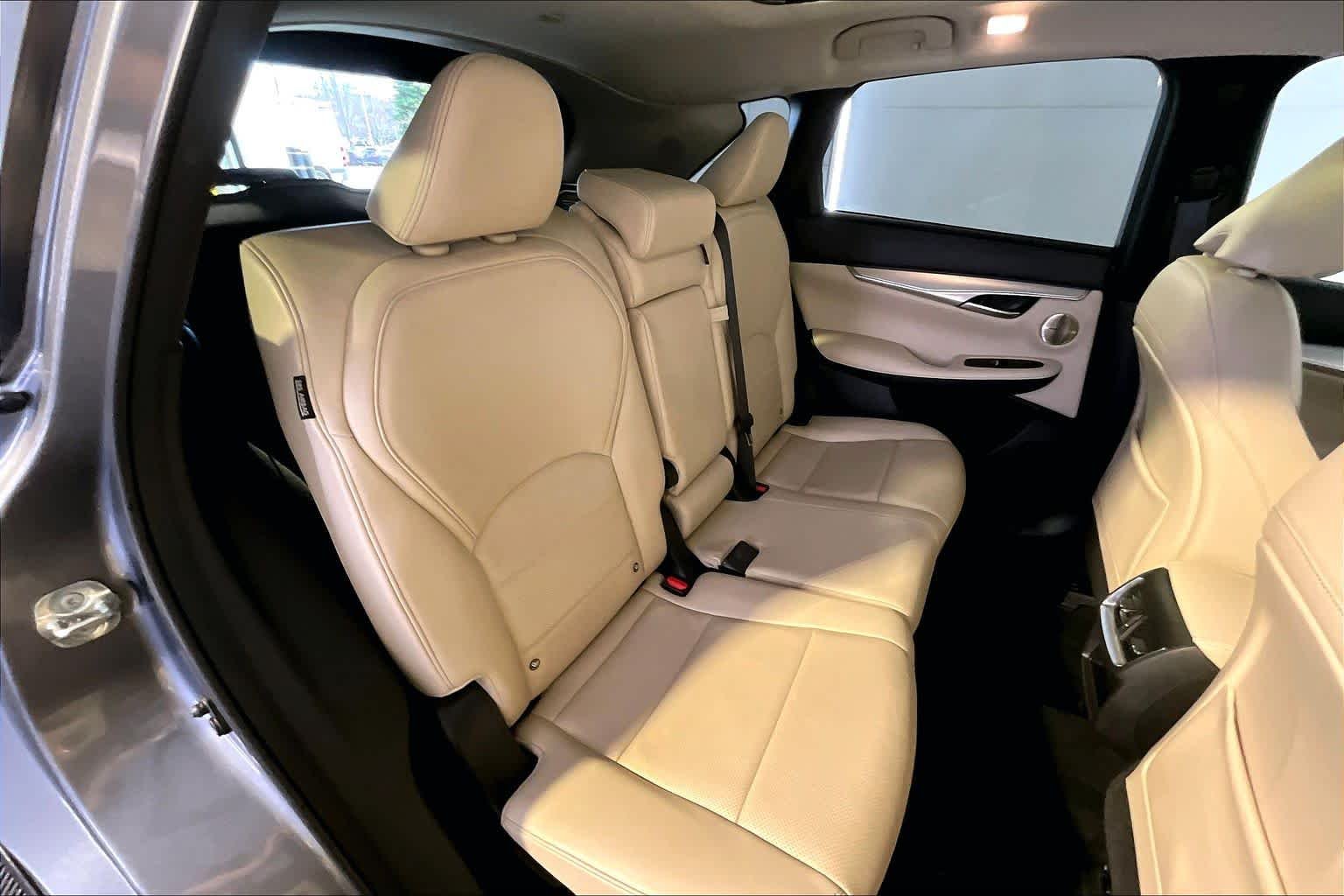 Used 2022 Graphite Shadow INFINITI ESSENTIAL image 20